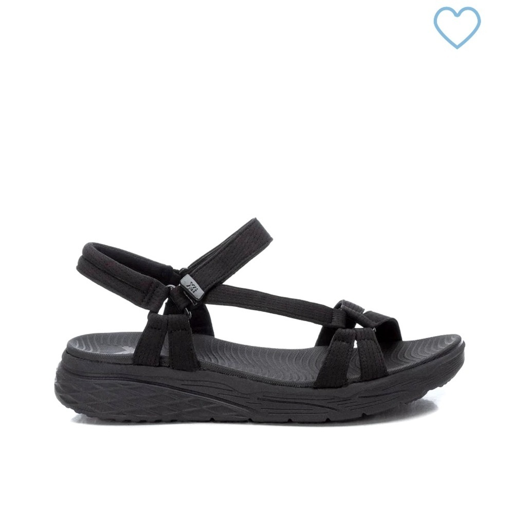 Xti Women's Flat Sandals NWOT​​